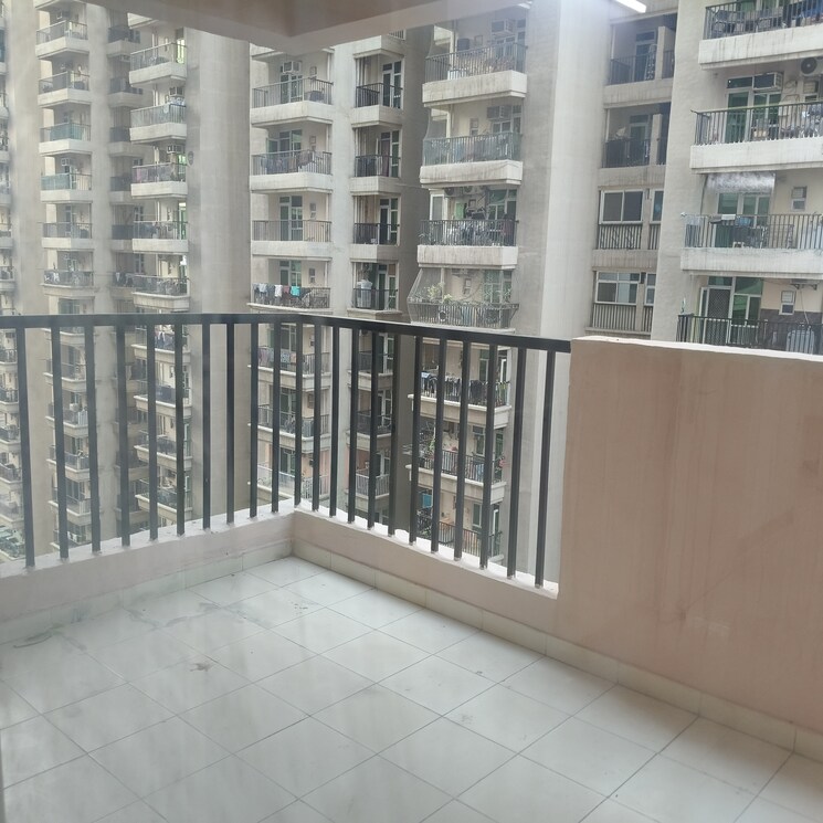 Exterior View, gaur-city-2-14th-avenue 2 Bedroom 955 Sq.Ft. Apartment In Sector 16c Greater Noida Greater Noida 9139023