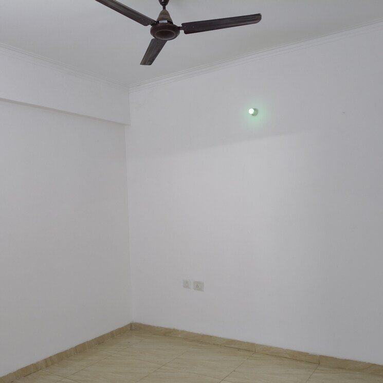 Room, gaur-city-2-14th-avenue 2 Bedroom 955 Sq.Ft. Apartment In Sector 16c Greater Noida Greater Noida 9139023