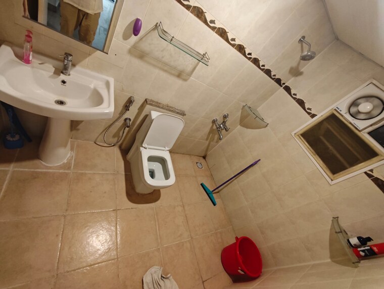 Bathroom, prestige-wellington-park 2 Bedroom 1402 Sq.Ft. Apartment In Jalahalli Bangalore 9139040