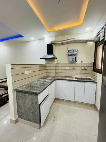 Kitchen in 1 BHK Builder Floor at Sector 40 – for Rent