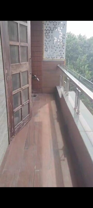Balcony in 3 BHK Builder Floor at Sector 17 Dwarka – for Rent