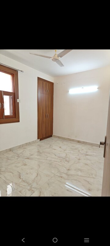 Room in 2 BHK Builder Floor at Saket – for Rent