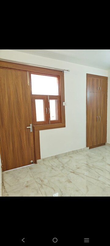 Room in 2 BHK Builder Floor at Saket – for Rent