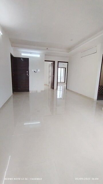 Living Room in 2 BHK Apartment at Heena Presidency, Mira Road – for Sale