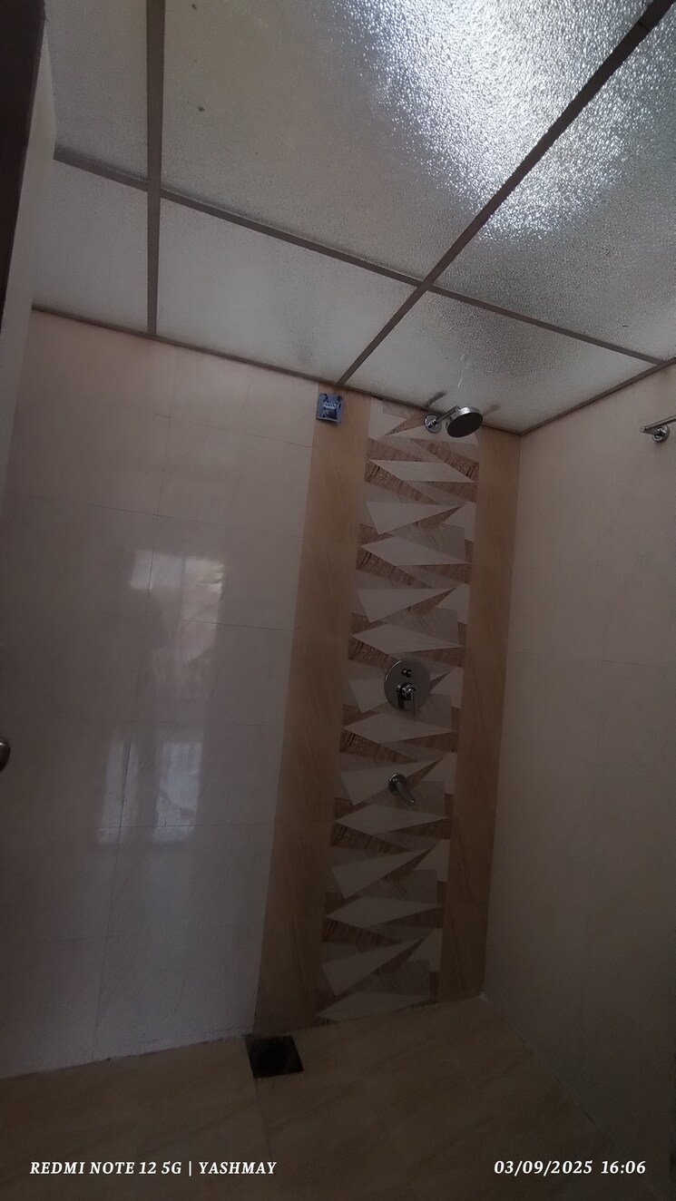 Bathroom, heena-presidency 2 Bedroom 704 Sq.Ft. Apartment In Mira Road Thane 9139235