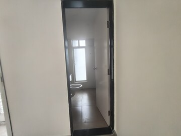 Furnished Amenities in 3 BHK Apartment at Indiabulls Greens, New Panvel – for Sale