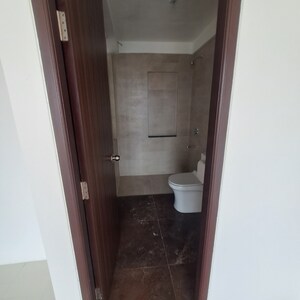 Furnished Amenities in 2 BHK Apartment at Kalpataru Sunrise Grande, Kolshet Road – for Sale
