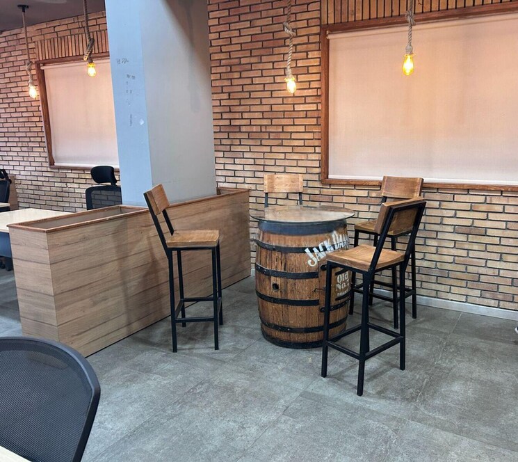 undefined, fergusson college road Commercial Office Space 3400 Sq.Ft. In Fergusson College Road Pune 9139172