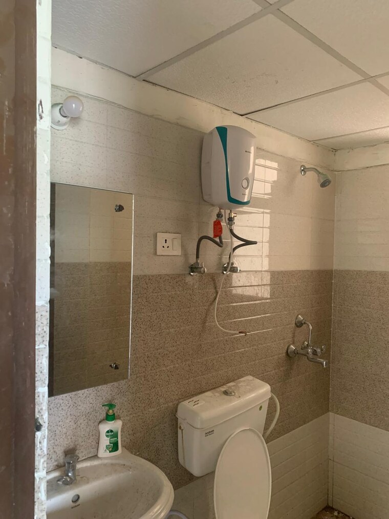 Bathroom, smart-world-gems 2.5 Bedroom 1400 Sq.Ft. Apartment In Sector 89 Gurgaon 9139264