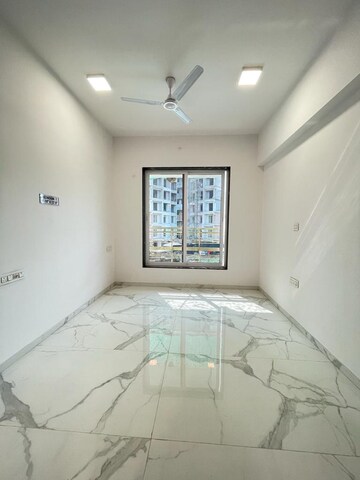 Room in 1 BHK Apartment at Pramanik Walchand Paradise, Mira Road – for Sale