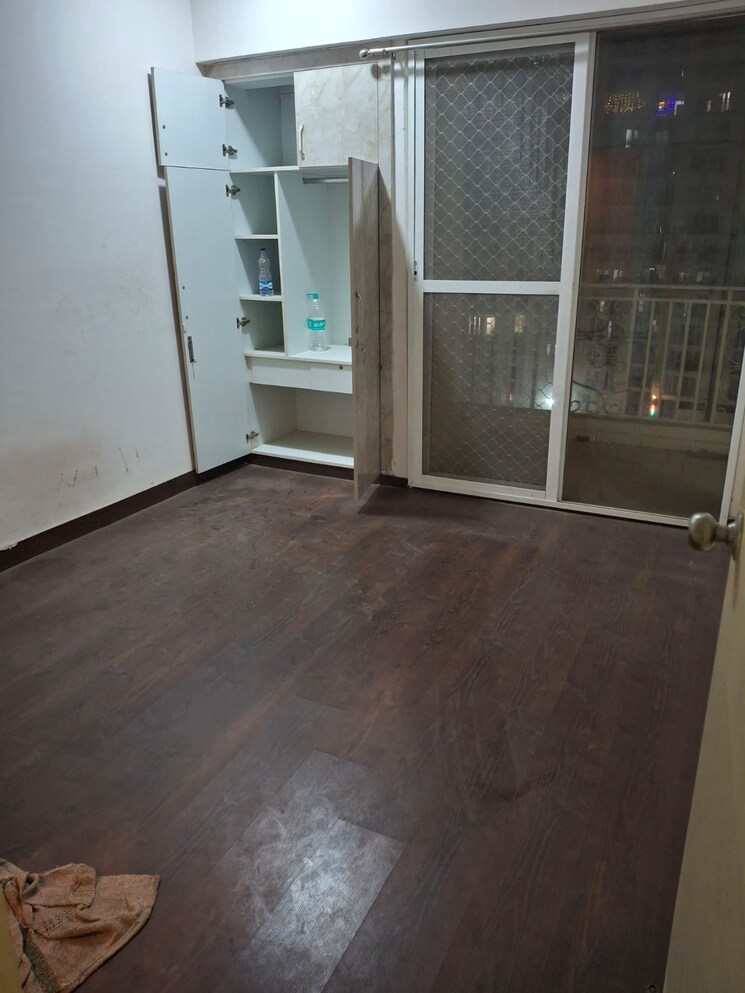 Room, sector 10 greater noida 2.5 Bedroom 1125 Sq.Ft. Apartment In Sector 10 Greater Noida Greater Noida 9139315