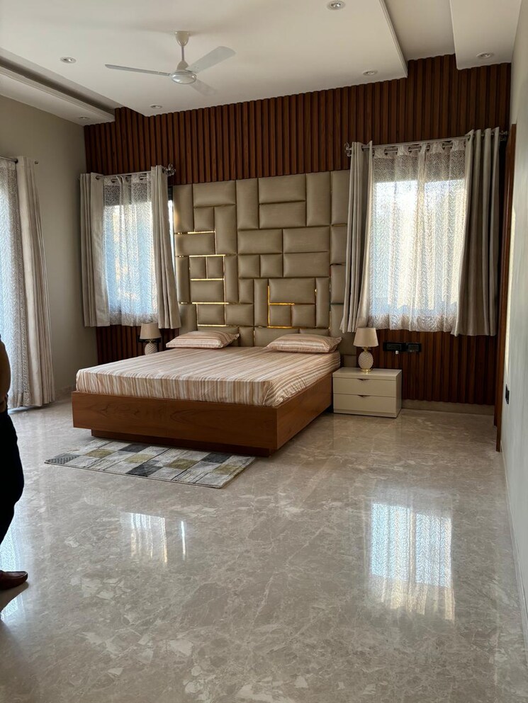 Living Room, vasant kunj 6+ Bedroom 3025 Sq.Yd. Villa In Vasant Kunj Delhi 9139348