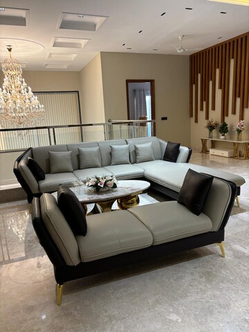 Bedroom in 6+ BHK Villa at Vasant Kunj – for Sale