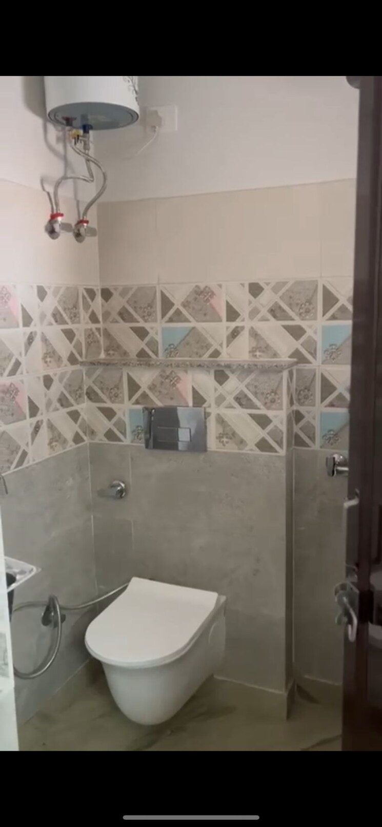Bathroom, uttam nagar west 1 Bedroom 55 Sq.Yd. Builder Floor In Uttam Nagar West Delhi 9139325