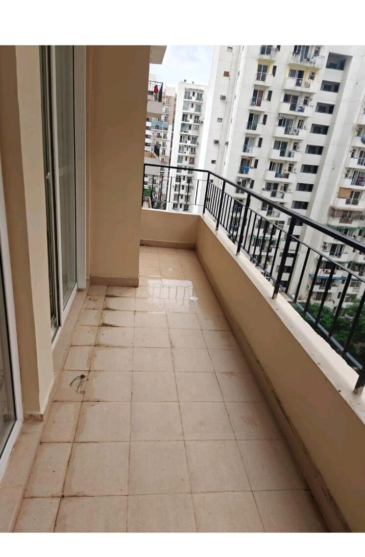 Balcony, amrapali-crystal-homes 3 Bedroom 1700 Sq.Ft. Apartment In Sector 76 Noida 9139425