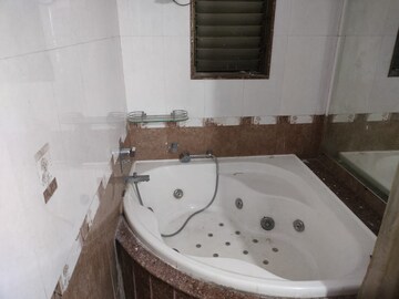 Bathroom in 4 BHK Apartment at Regency Gardens, Kharghar Sector 6 – for Rent
