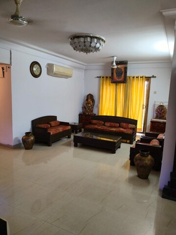 Living Room in 4 BHK Apartment at Regency Gardens, Kharghar Sector 6 – for Rent