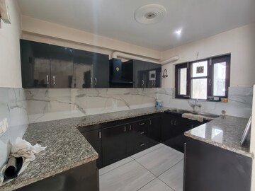 Kitchen in 3 BHK Builder Floor at Ameya Sapphire 57, Sector 57 – for Rent