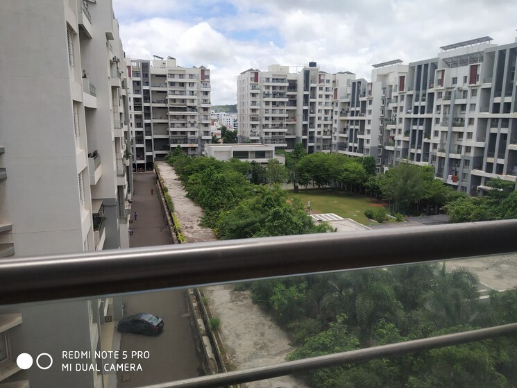 Balcony, omkar-balewadi-37 2 Bedroom 786 Sq.Ft. Apartment In Balewadi Pune 9139468