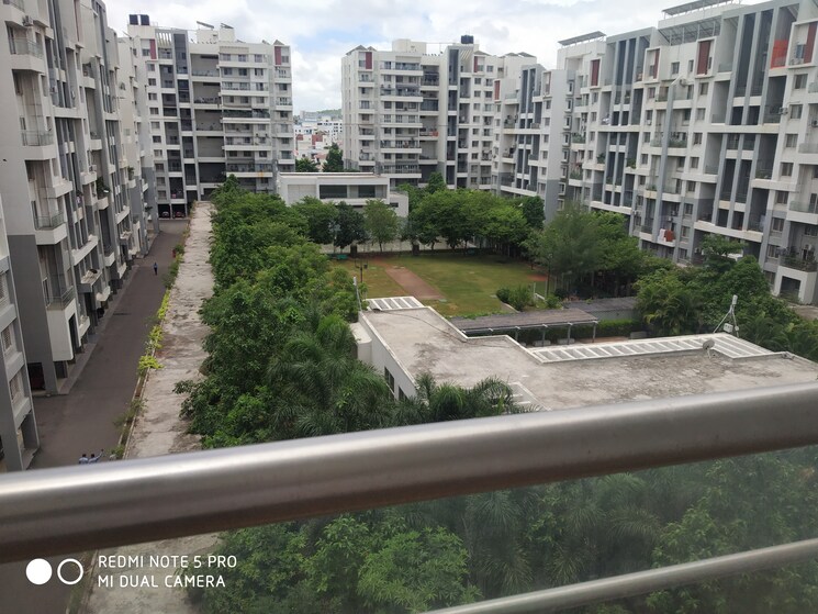 Balcony, omkar-balewadi-37 2 Bedroom 786 Sq.Ft. Apartment In Balewadi Pune 9139468