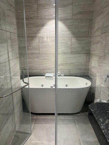 Bathroom in 4 BHK Apartment at Rustomjee Crown, Prabhadevi – for Rent