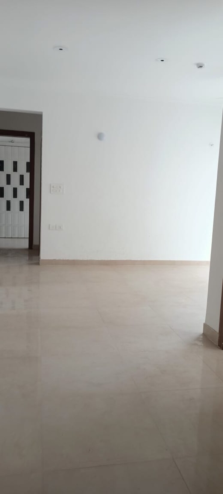 Room, amrapali-kingswood 3 Bedroom 1600 Sq.Ft. Apartment In Sector 4 Greater Noida Greater Noida 9139569