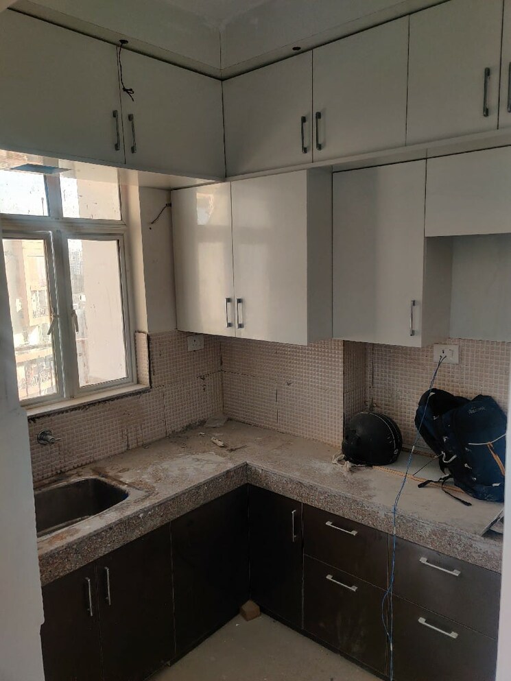 Kitchen, amrapali-kingswood 3 Bedroom 1425 Sq.Ft. Apartment In Sector 4 Greater Noida Greater Noida 9139578