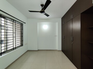 Room in 3 BHK Apartment at Nitesh Columbus Square, Bellary Road – for Rent