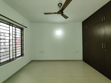 Room in 3 BHK Apartment at Nitesh Columbus Square, Bellary Road – for Rent