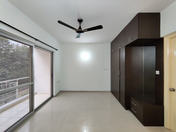Room in 3 BHK Apartment at Nitesh Columbus Square, Bellary Road – for Rent