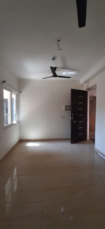 2.5 BHK Apartment For Rent in Amrapali Golf Homes, Sector 4 Greater Noida