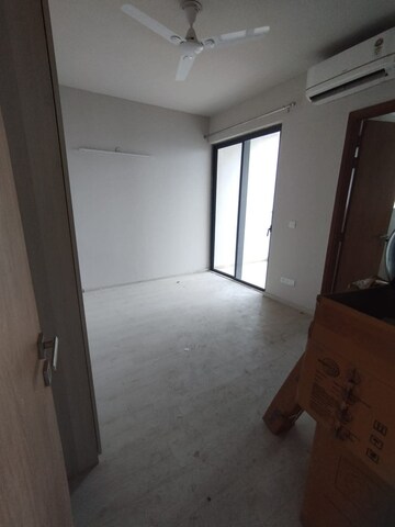 Room in 2 BHK Apartment at M3M Heights, Sector 65 – for Rent