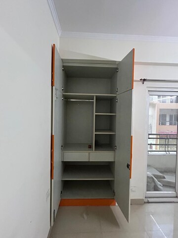 Furnished Amenities in 2.5 BHK Apartment at Amrapali Kingswood, Sector 4 Greater Noida – for Rent