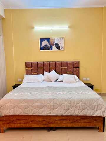 Bedroom in 2.5 BHK Apartment at Amrapali Kingswood, Sector 4 Greater Noida – for Rent