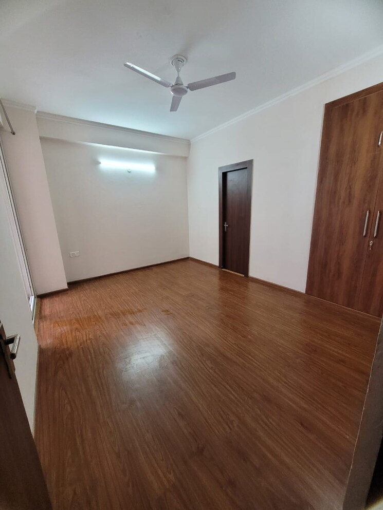 Room, amrapali-golf-homes 3 Bedroom 1595 Sq.Ft. Apartment In Sector 4 Greater Noida Greater Noida 9139620