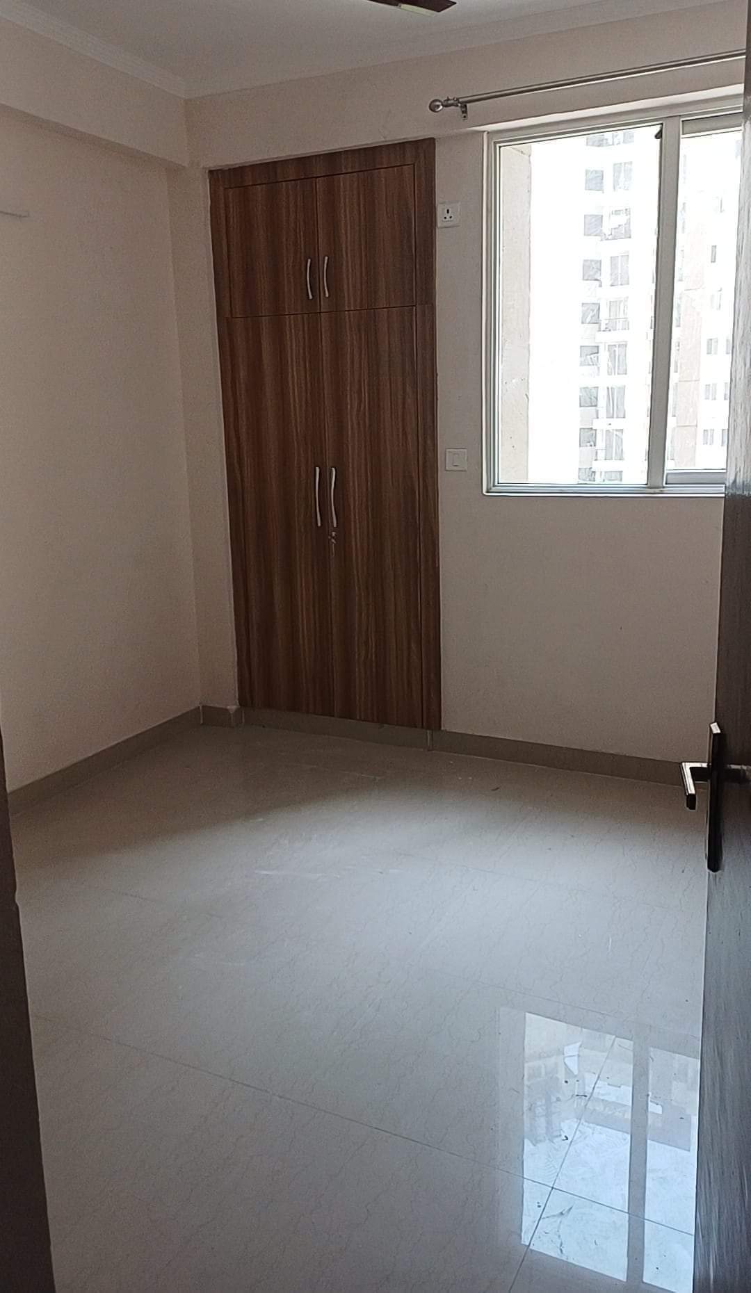 3 BHK Apartment For Rent in Amrapali Golf Homes