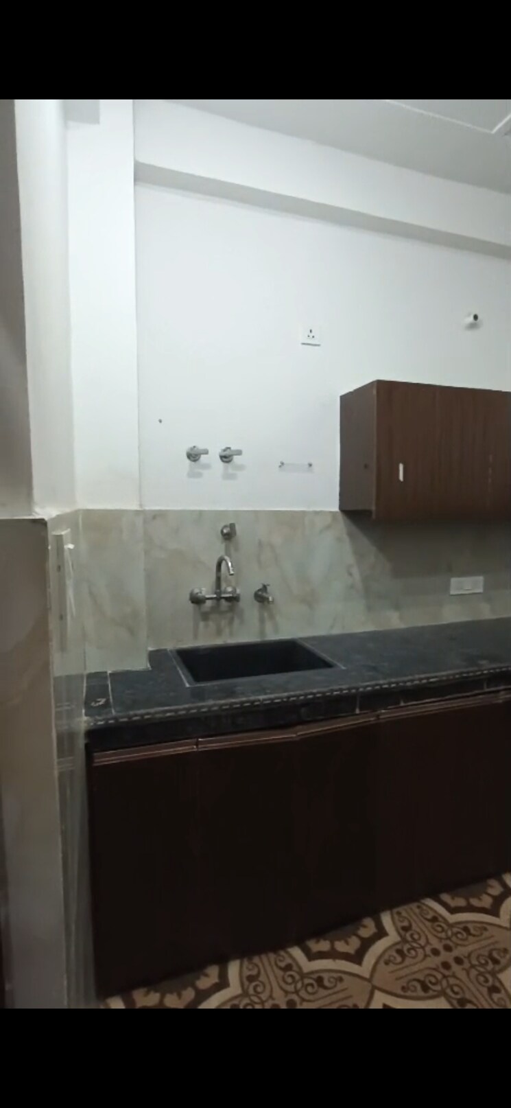 Kitchen, sushant golf city 3 Bedroom 2000 Sq.Ft. Builder Floor In Sushant Golf City Lucknow 9139671