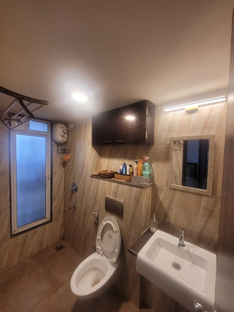 Bathroom, andheri west 2 Bedroom 850 Sq.Ft. Apartment In Andheri West Mumbai 9139663