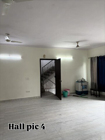 Room in 2 BHK Independent House at Sector 50 – for Rent