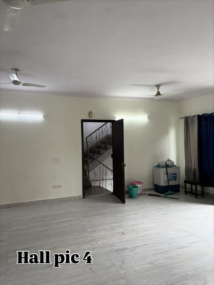 Room, sector 50 2 Bedroom 1600 Sq.Ft. Independent House In Sector 50 Noida 9139680