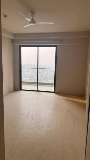 Room in 3 BHK Apartment at M3M Sky City, Sector 65 – for Sale