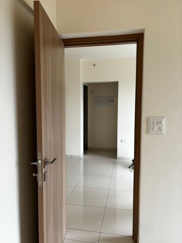 Building Lobby in 1 BHK Apartment at Mahindra Happinest Kalyan, Kalyan West – for Rent