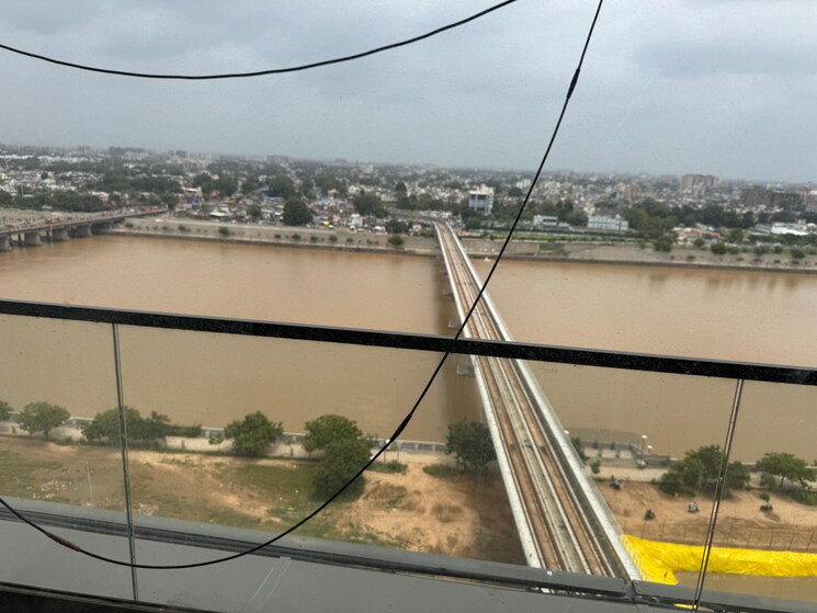 undefined, ashram road Commercial Office Space 2000 Sq.Ft. In Ashram Road Ahmedabad 9139765