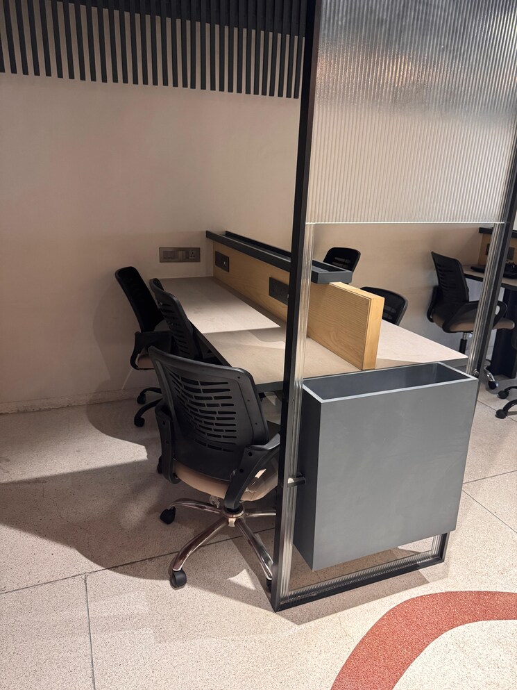 Team Area, ashram road Commercial Office Space 2000 Sq.Ft. In Ashram Road Ahmedabad 9139765