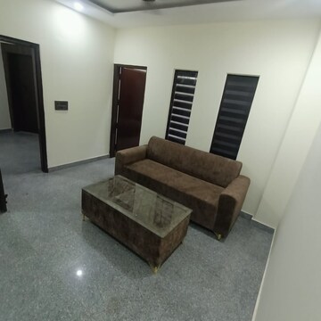 Living Room in 1 BHK Builder Floor at Sector 43 – for Rent
