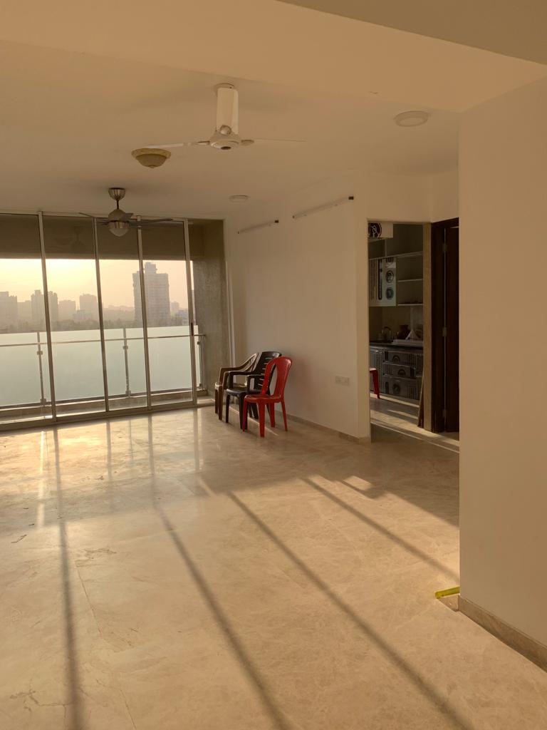 3 BHK + Servant Room Apartment For Sale in Runwal Elegante
