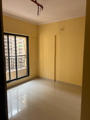 Room in 1 BHK Apartment at Raunak City, Kalyan West – for Rent