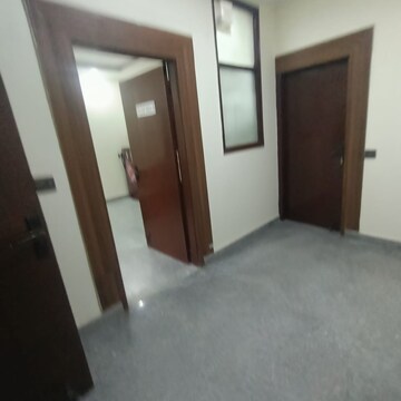 1 BHK Builder Floor For Rent in Sector 43