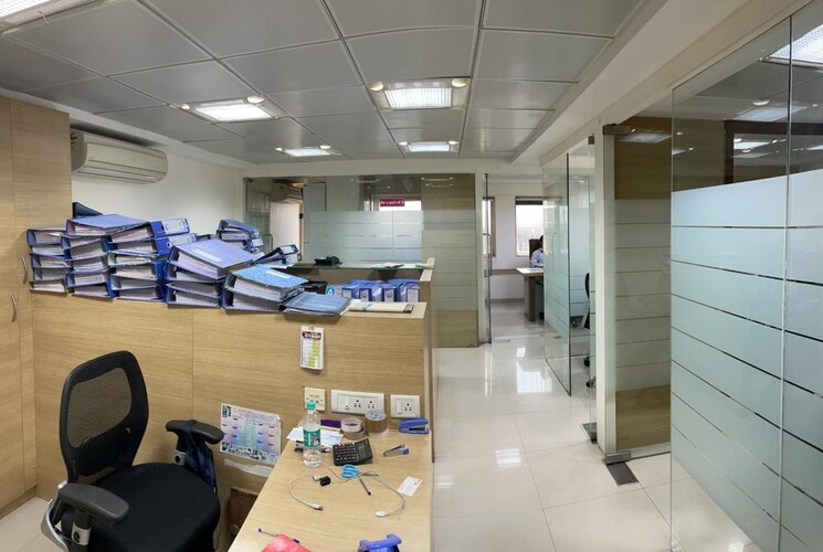 Team Area, sector 7 Commercial Office Space 1230 Sq.Ft. In Sector 7 Noida 9139894