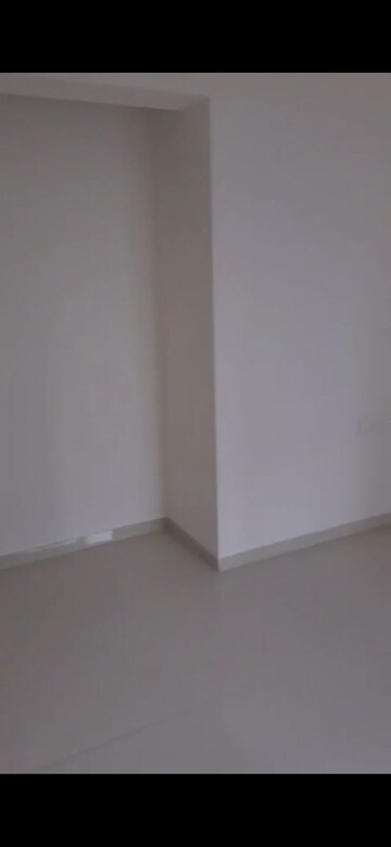 Room in 2 BHK Apartment at Runwal Eirene, Balkum Pada – for Sale